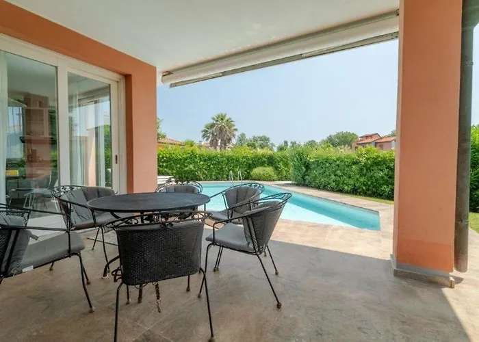 Allegra Villa Caleri